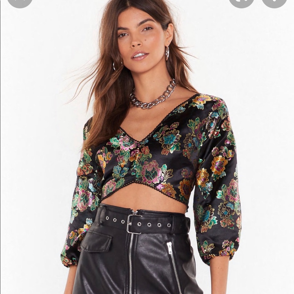 Nasty gal oriental crop top